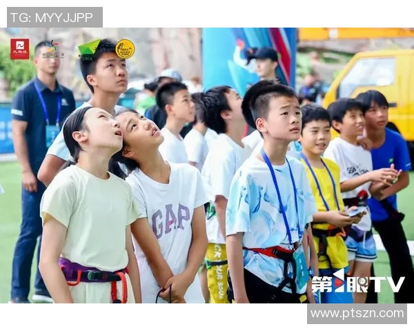 重庆攀岩队的运营体系与战术分析探讨攀岩运动的未来发展方向